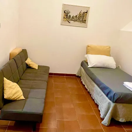 Parisa House-2